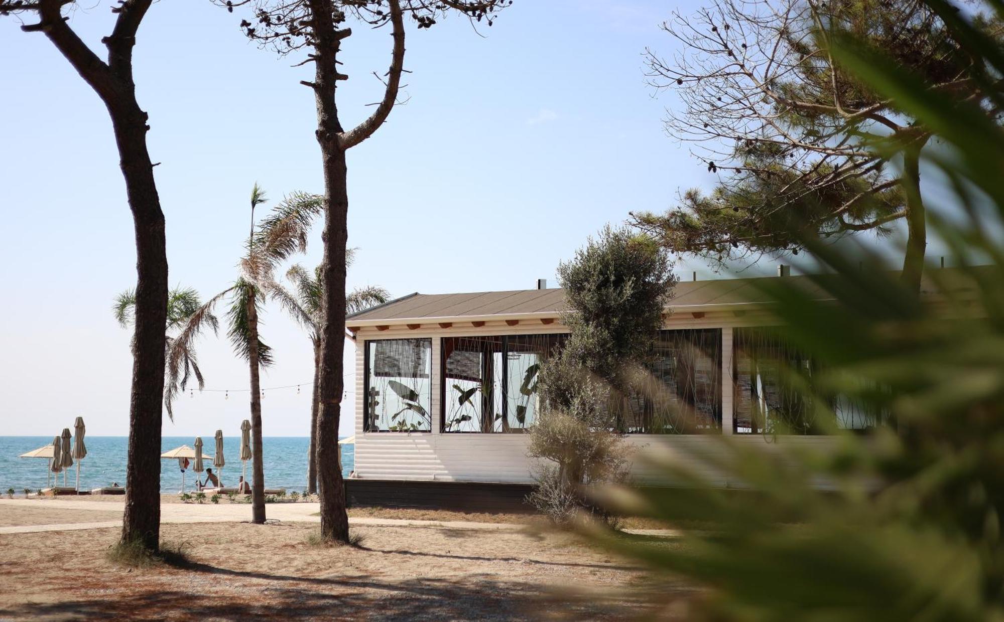 Posh Villas Rrogozhine エクステリア 写真